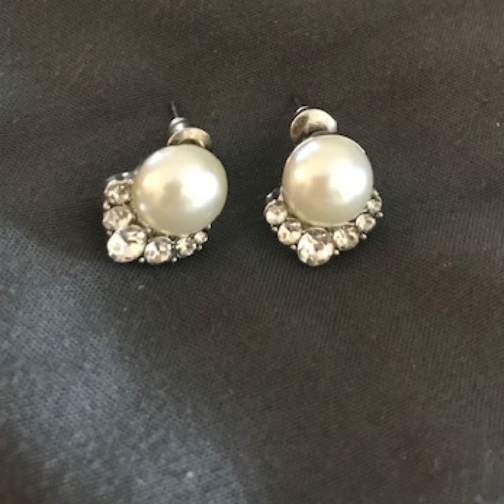 Earring Bundle - Picture 2 of 4